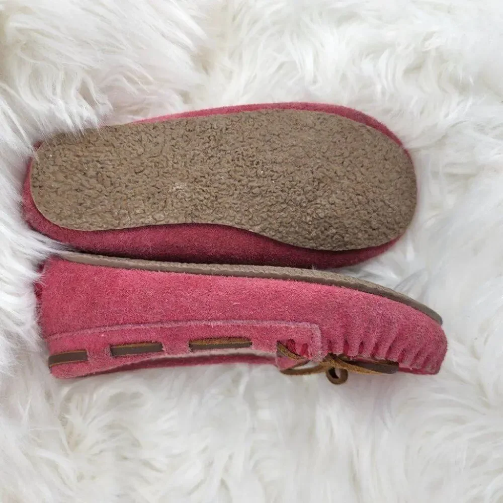 MINNETONKA Pink Moccasins Girls Size 3